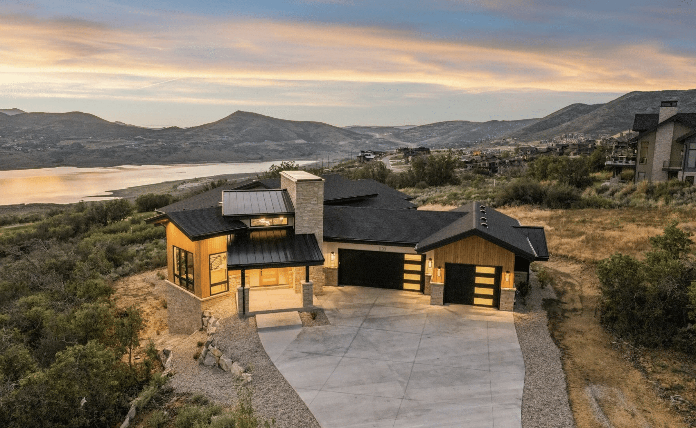 Mountain views from a Hideout Utah home site above the Jordanelle