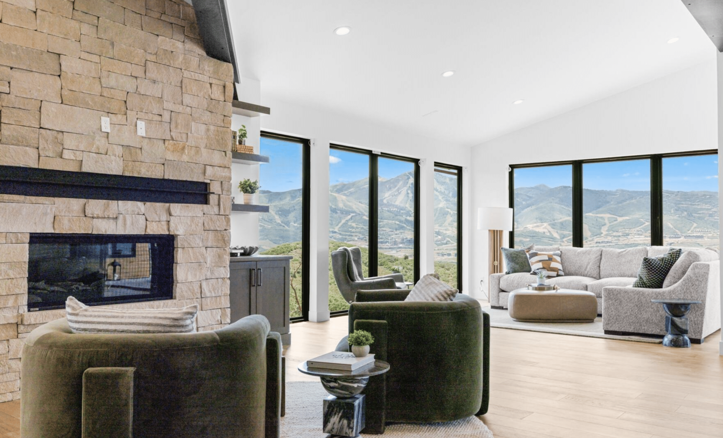 New construction homes in the Hideout Canyon neighborhoods of Hideout Utah